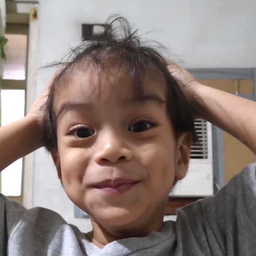 Lucas Layug Rosero&nbsp;Alien